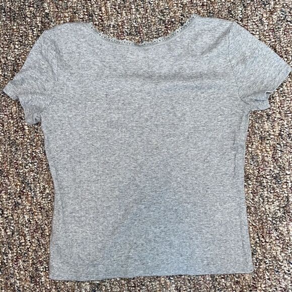 Juniors so gray basic ribbed crop top ribbed short sleeved casual lettuce hem - Picture 3 of 5